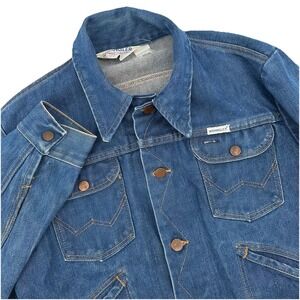 Vintage 80's Wrangler No-Fault Denim Jacket Mens Blue Cotton Trucker Made in USA